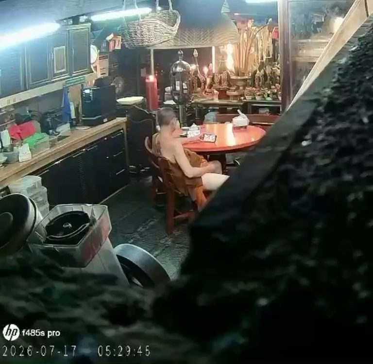 พระดังอยุธยาถูกกล่าวหาพัวพันสีกา